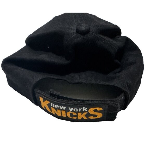 Vintage New York Knicks Black Adjustable Cap 100% Cotton - Picture 2 of 3